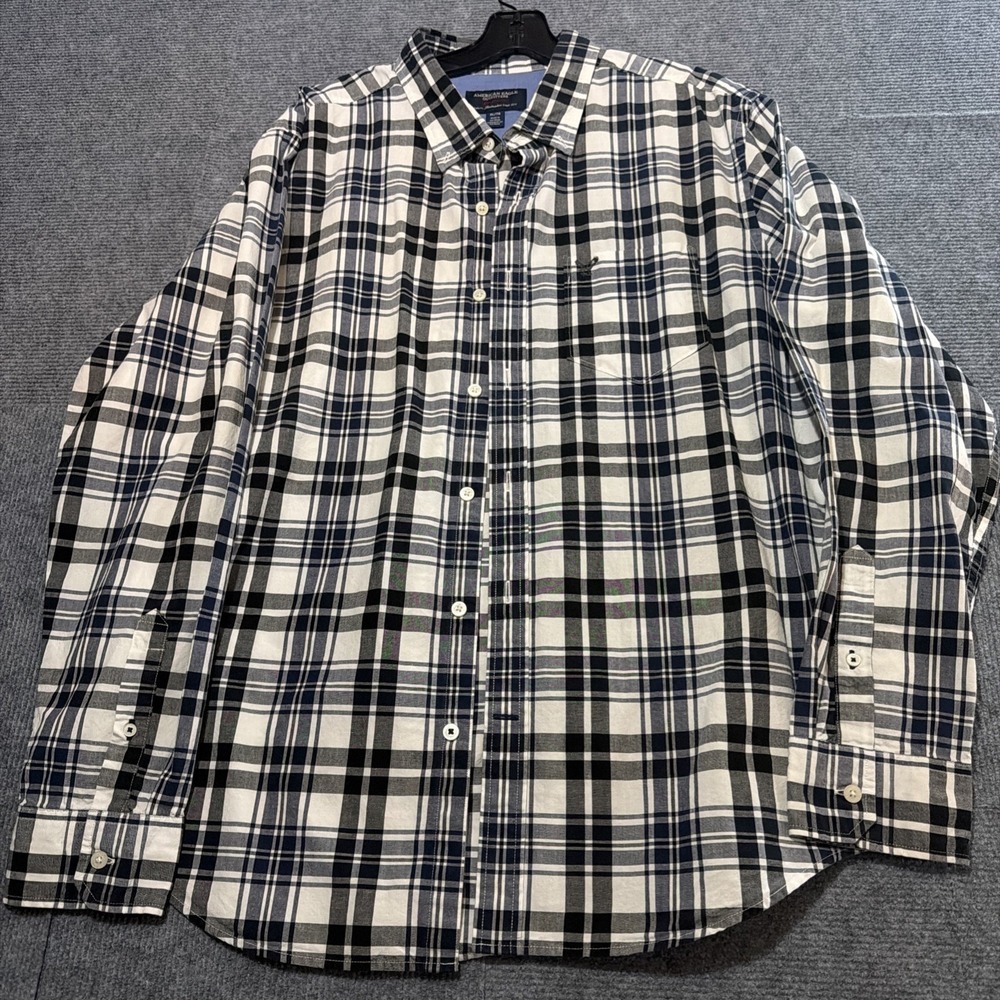 American Eagle Mens XL Athletic Fit Plaid Button Down Shirt Navy White
